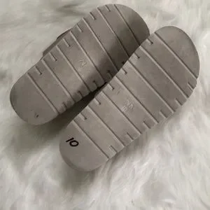 Zara | Shoes | Zara Mens Beige Flip Flop Size 41 | Poshmark display picture 3